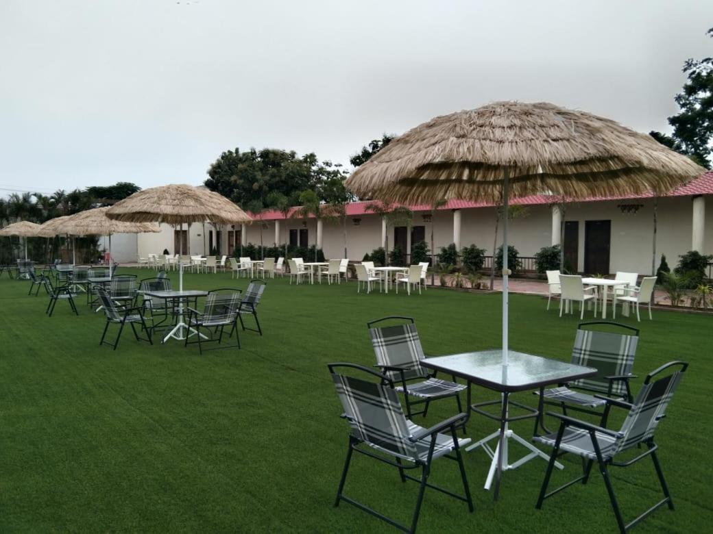Focus Club And Resort Ranchi Esterno foto
